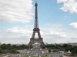 La Torre Eiffel, simbolo di Parigi, ripresa dalla piazza del Trocadéro